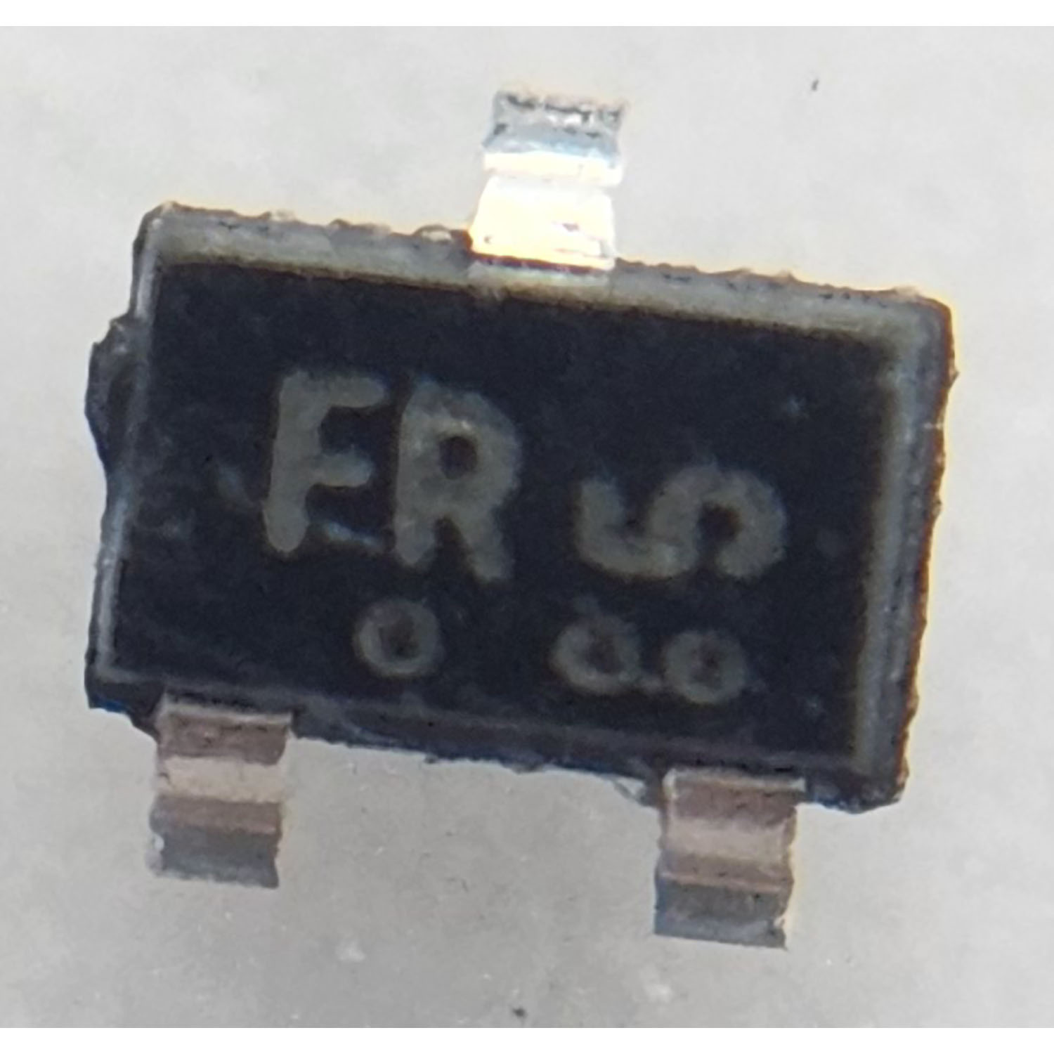 Icom 1510001200 – ON Semi 2SA1576A (L2SA1576ART1G) PNP Transistor SOT-23